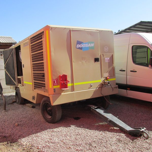 doosan xhp 900