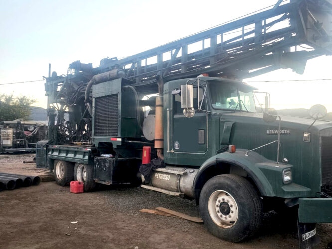 Ingersoll Rand T4W, Kenworth T800B Drilling truck